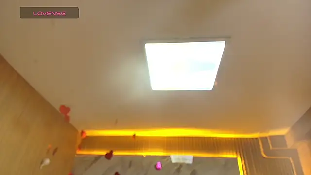 Zarath_tfn Live XXX chat