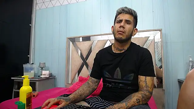 دردشة allison_max_tattoo الجنسية المباشرة