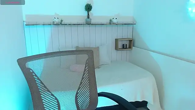 Mona_MisticのライブXXXチャット