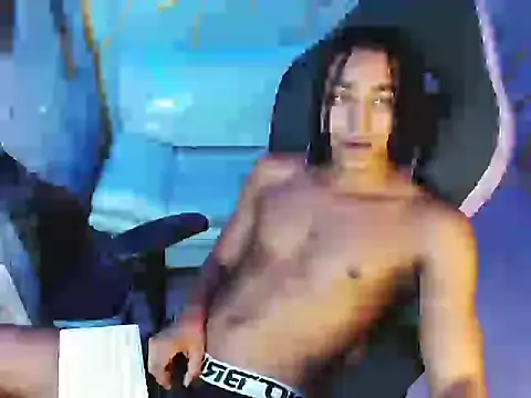 taylor_bigdick18: διαδικτυακό σόου στην κάμερα