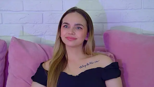 AnitaVenture Adlı Modelin Canlı XXX Sohbeti