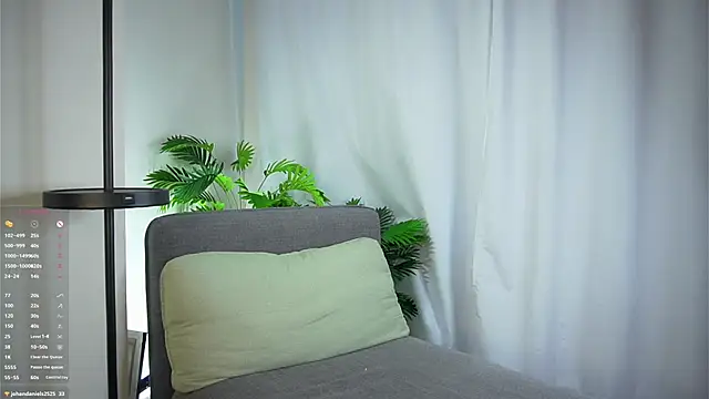 Chatroom XXX en direct de ClarineCasebolt