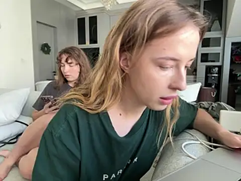 عرض كام Nura_n_Sarah