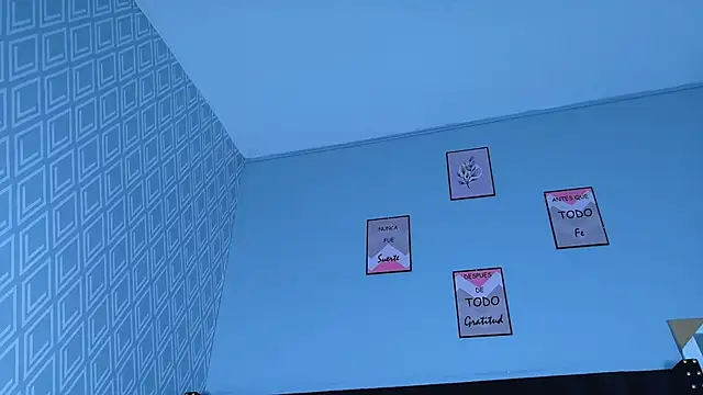 hotlatinateacher Adlı Modelin Canlı XXX Sohbeti