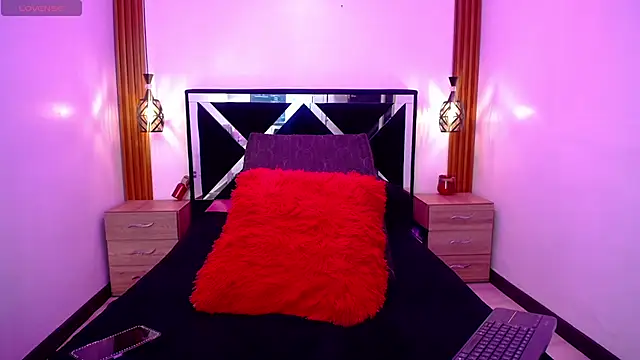 SCARLETT_INK_ Adlı Modelin Canlı XXX Sohbeti