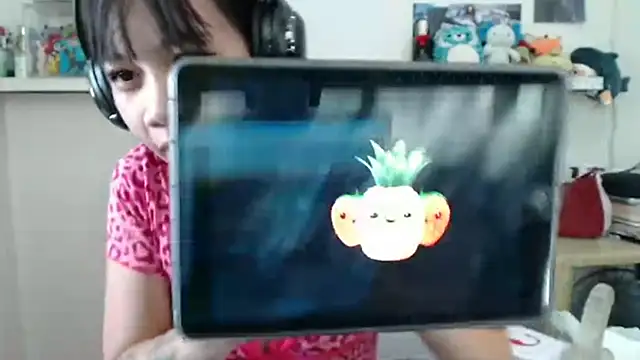 Show modela GloryKulikowski na web-kameri