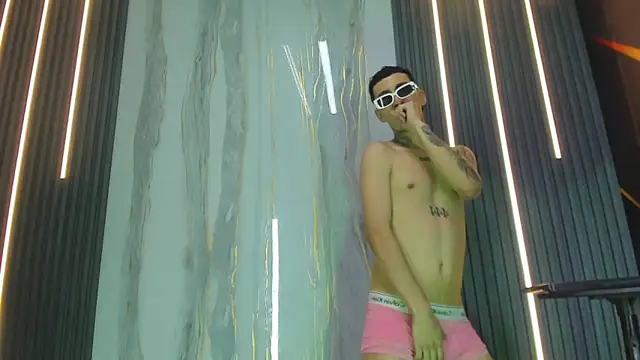 guys_hard_cock19 Pertunjukan Webcam