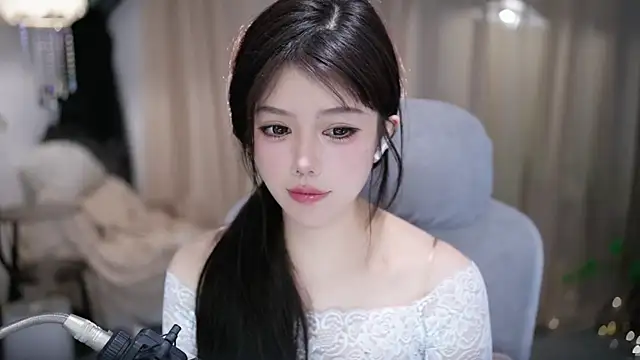 แชท XXX สดของ Cecily