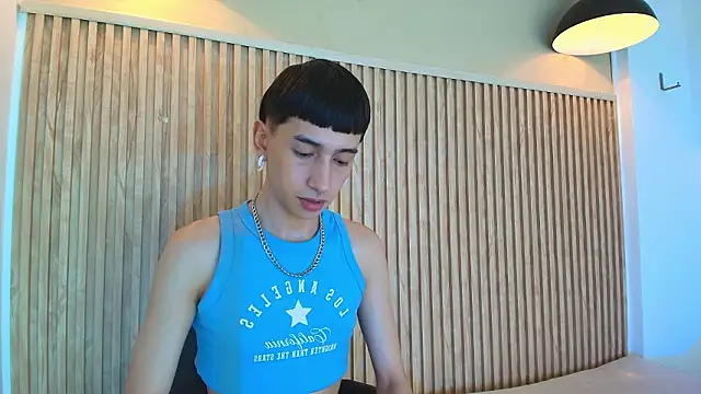 lian_cameronのウェブカメラショー