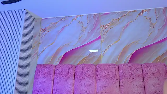 Chat +18 de emmacurvy ao vivo