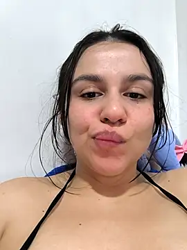 Chat XXX en directo de Daniela-rosee