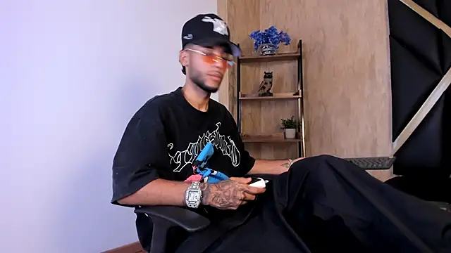 Thiagoferreti's Live XXX Chat