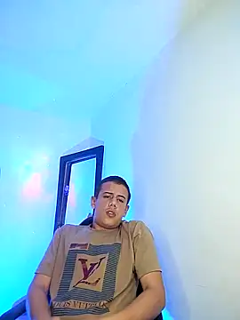 jac0b_x's Live XXX Chat