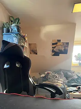 Pertunjukan Kamera Web Shaiiboy