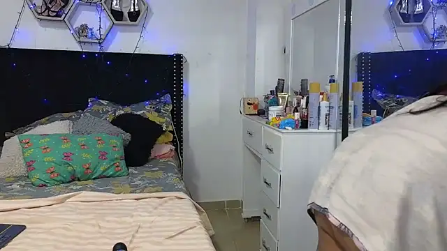 charlotte_077 라이브 XXX 채팅