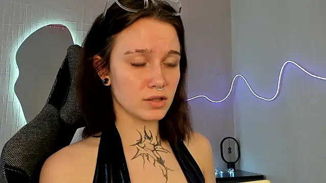 Elastikisss Adlı Modelin Canlı XXX Sohbeti