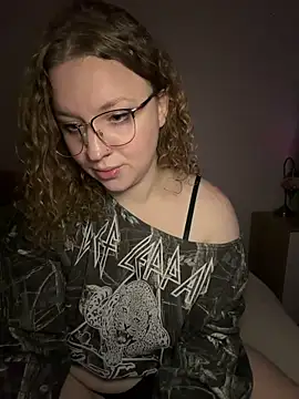 EmmieRae's Live XXX Chat