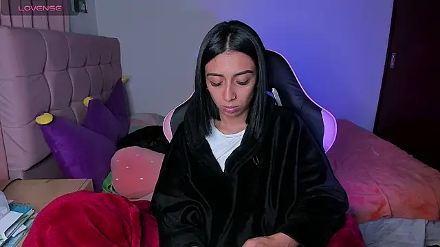 Bellacatx: онлайн-секс-чат