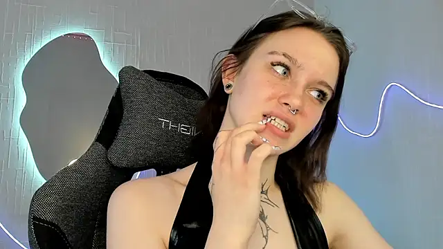 XXX chat uživo modela Elastikisss