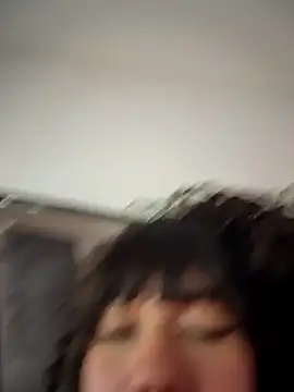 miafresa_hot: διαδικτυακό σόου στην κάμερα