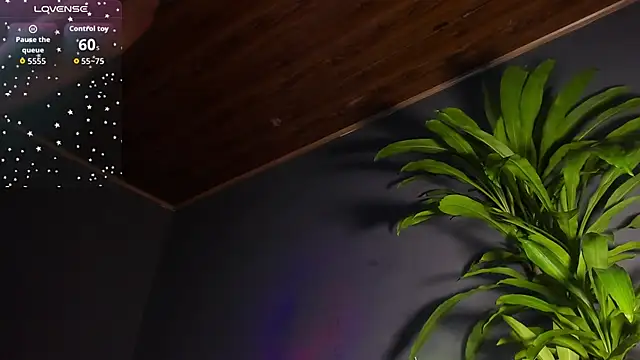 Angel_Snowhotxxx élő XXX-chatje