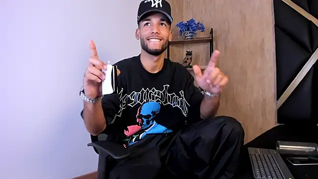 Thiagoferreti's Live XXX Chat