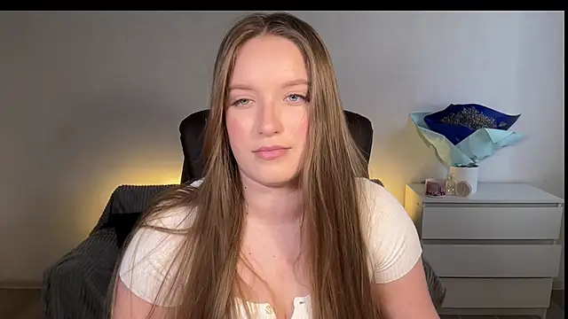 EvaMaddison élő XXX-chatje