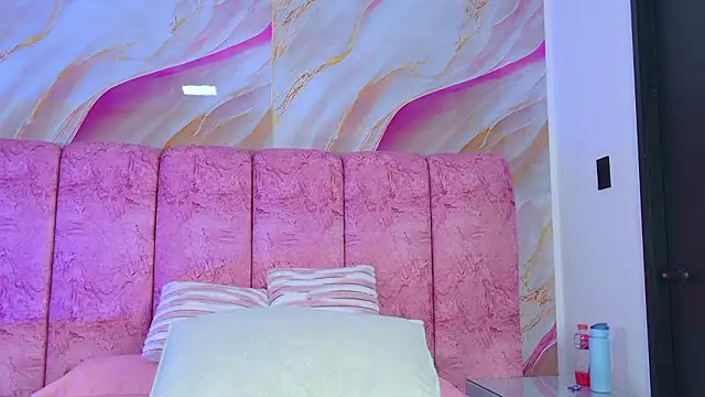 emmacurvy 现场XXX聊天