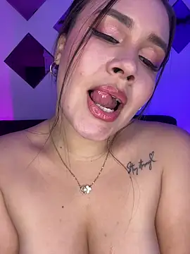 Bella-kim-: онлайн-секс-чат