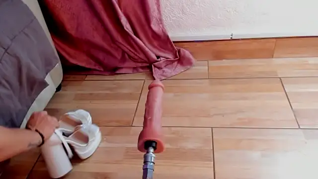 دردشة Mia-Bloom الجنسية المباشرة