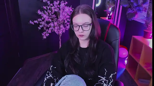 Emily_tender 即時 XXX 聊天