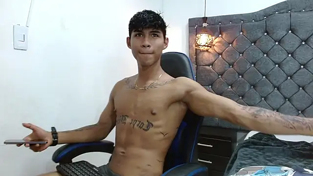 luka_big18 – Naživo XXX chat
