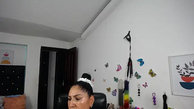 mature_bigboobs10's Live XXX Chat