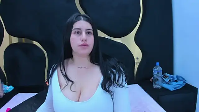 Chat XXX ao vivo de Criistaal_