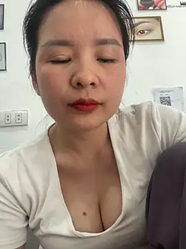 Ivy_Trix2 라이브 XXX 채팅