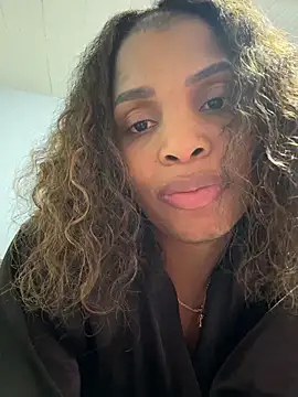 AuroraBrow's Live XXX Chat