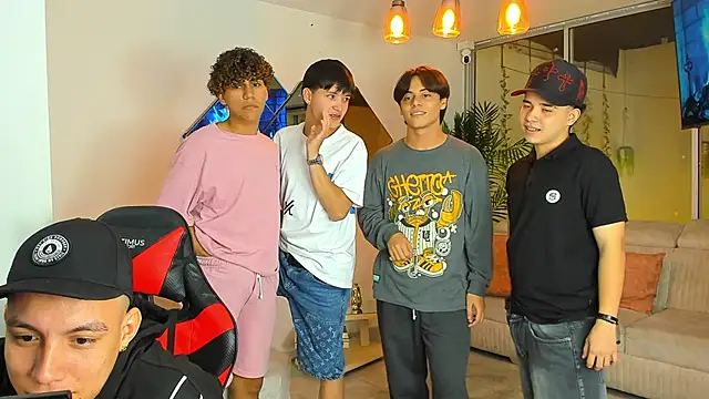 Houseofwarrios Chat XXX live