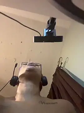 Chat +18 de nickytheehawtie ao vivo