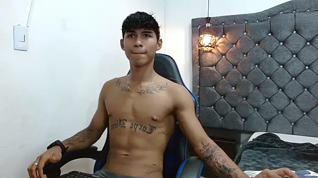 luka_big18 Live XXX Chat