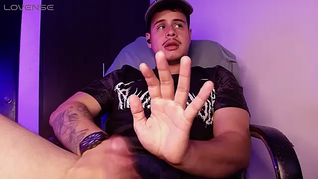 BjornSteel 라이브 XXX 채팅