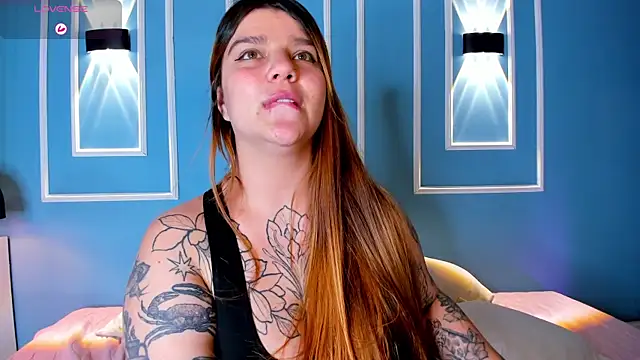 julieta_zc's Live XXX Chat