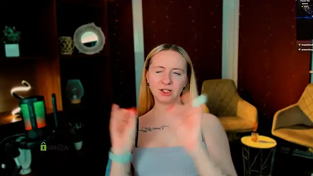 Chatroom XXX en direct de mila_glow1