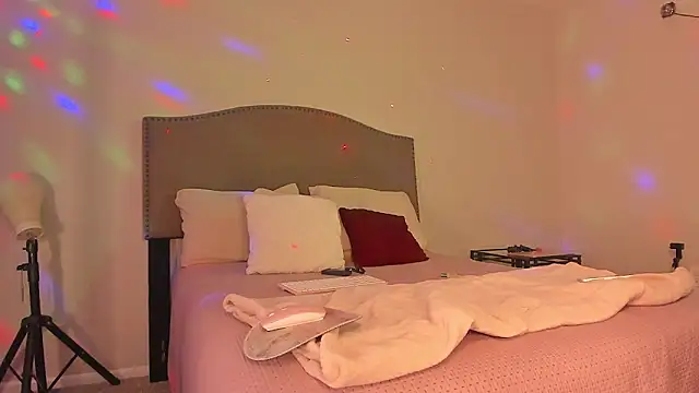 yiauana Live XXX-Chat