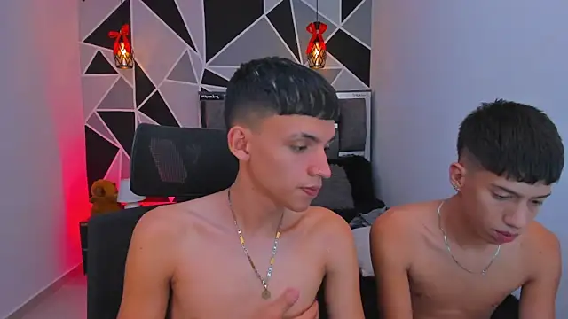 Juan_Nd_Steven Pertunjukan Webcam