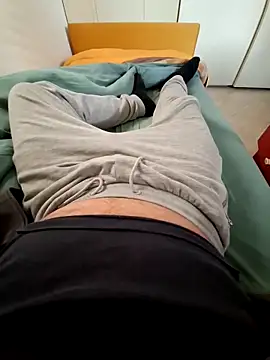 XXX chat uživo modela cetriolino