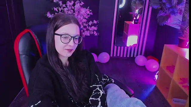 Онлайн чат XXX Emily_tender