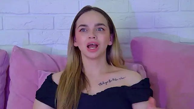 AnitaVenture élő XXX-chatje