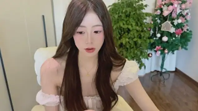 Onecutelittle's Live XXX Chat