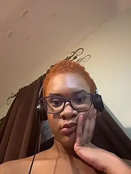 Chatroom XXX en direct de nickytheehawtie