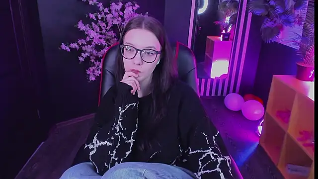 Emily_tender 即時 XXX 聊天